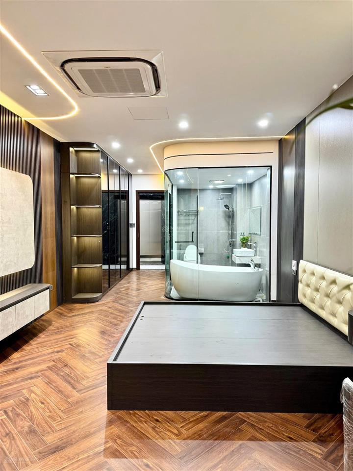 Bán siêu phẩm phố trạm, long biên. dt 55m², 7 tầng, mt 4.1m, thang máy, kinh doanh, ô tô tránh.
