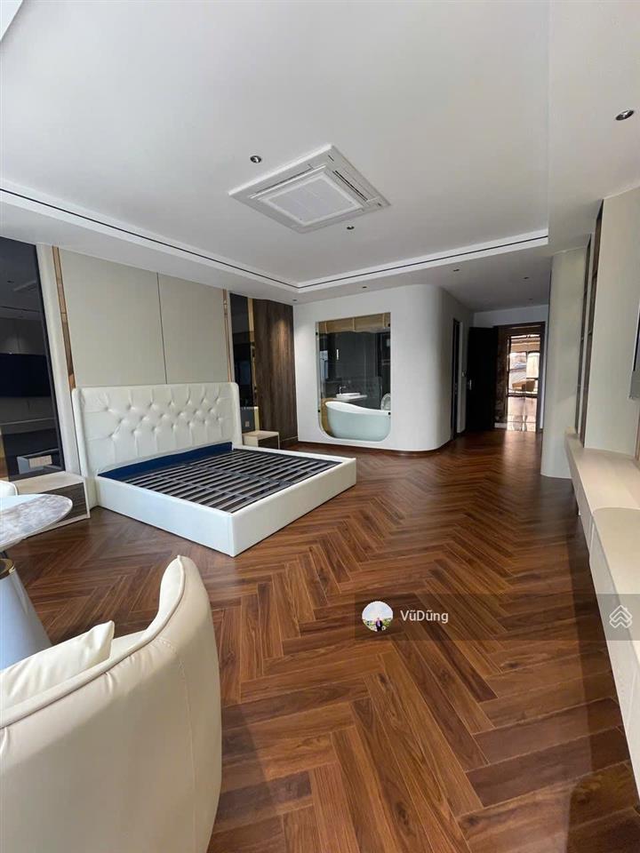 Giảm chào 3 tỷ bán nhanh căn nhà khu phân lô quân đội tư đình. dt 68m², 8 tầng, mt 5m, garra.
