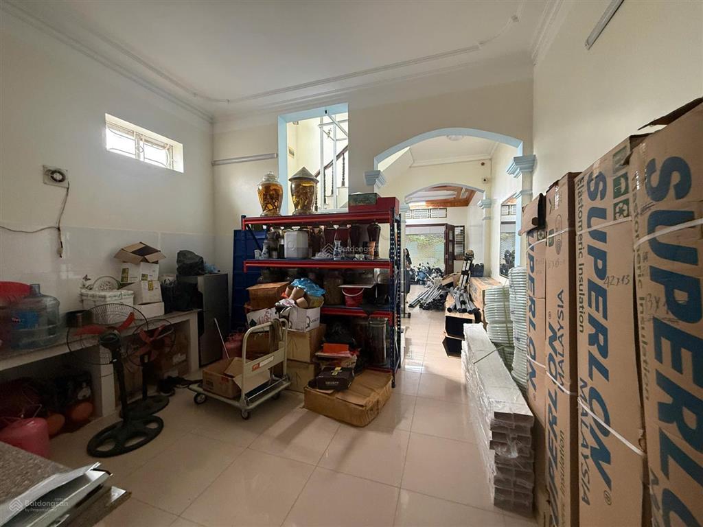 Bán nhà phố đức giang, long biên dt 135m2, mặt tiền 5.5m , ô tô tránh, đầu tư, kinh doanh.