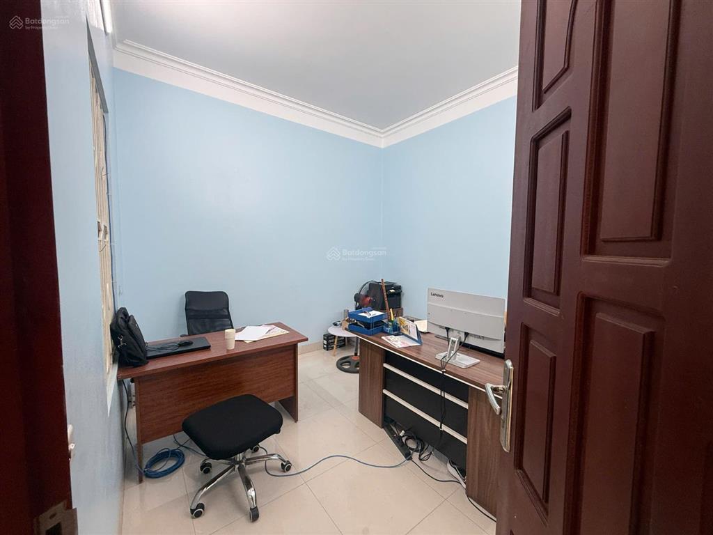 Bán nhà phố đức giang, long biên dt 135m2, mặt tiền 5.5m , ô tô tránh, đầu tư, kinh doanh.