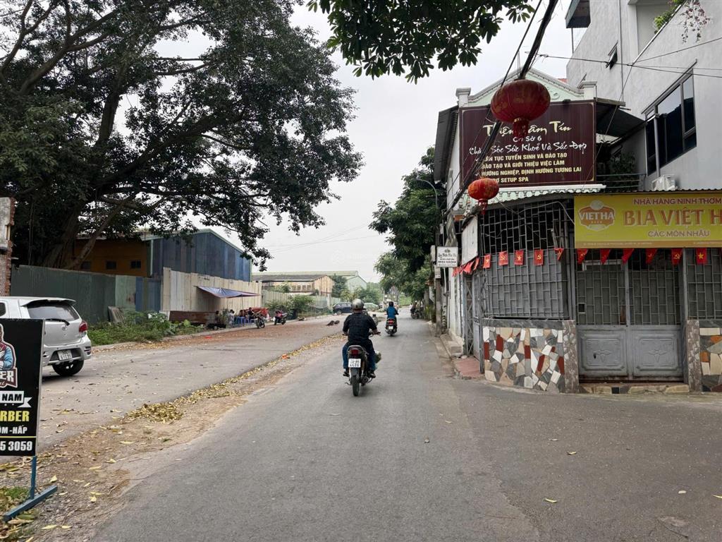 Bán nhà phố đức giang, long biên dt 135m2, mặt tiền 5.5m , ô tô tránh, đầu tư, kinh doanh.