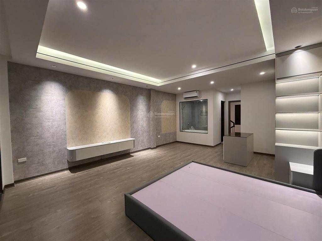 Bán siêu phẩm phố sài đồngdt 82m2, 7 tầng, mt 4.5m, thang máy, kinh doanh, khu vực sầm uất,