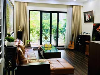 Chính chủ gửi bán căn nhà phố bồ đề long biên dt 89m2, 7 tầng, thang máy, vỉa hè, view hồ thoáng.