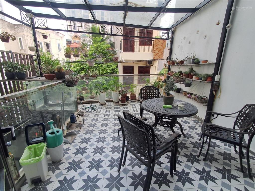 Hàng hiếm nguyễn văn cừ hoàng như tiếp dt 101m2, 7 tầng, mt 5.2m, thang máy, kinh doanh.