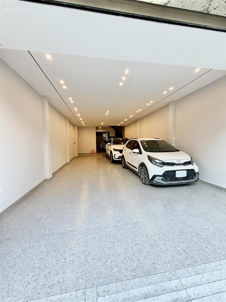 Bán siêu phẩm nhà bồ đề, dt 85m2, 8 t, mt 5.5m, garra 4 ô tô, kinh doanh, full nội thất, thang máy.