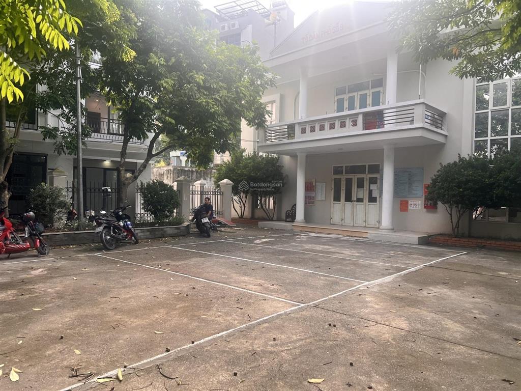 Chính chủ nhờ bán biệt thự tư đình a38  long biên dt 126m², lô góc 3 mặt thoáng, qh ổn định