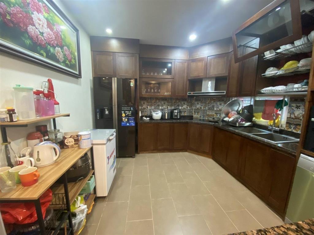 Chính chủ nhờ bán biệt thự tư đình a38  long biên dt 126m², lô góc 3 mặt thoáng, qh ổn định