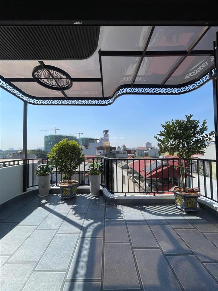 Nhà đẹp ngay ở phân lô quân đội tư đình, long biên, dt 70m2, 8 tầng, mt 5m, ô tô, thang máy