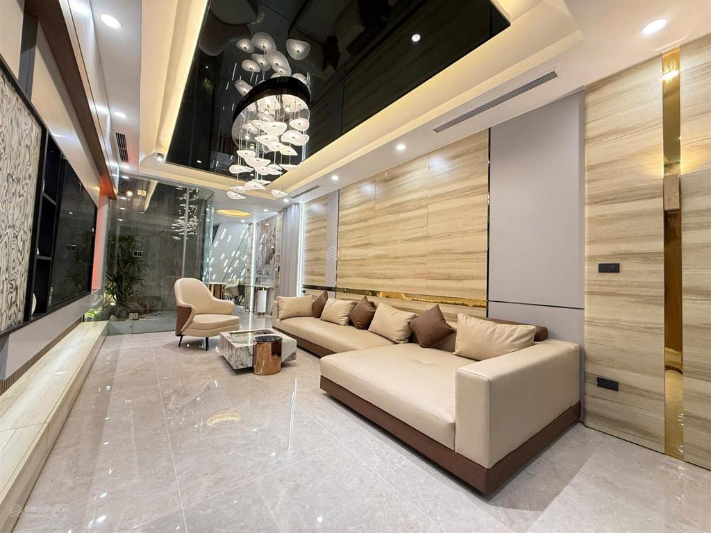 Bán nhà tư đình, long biên, hàng xóm minh tâm, sân golf, aeon long biên. dt 60m2, 8 tầng, mt 4.1m.