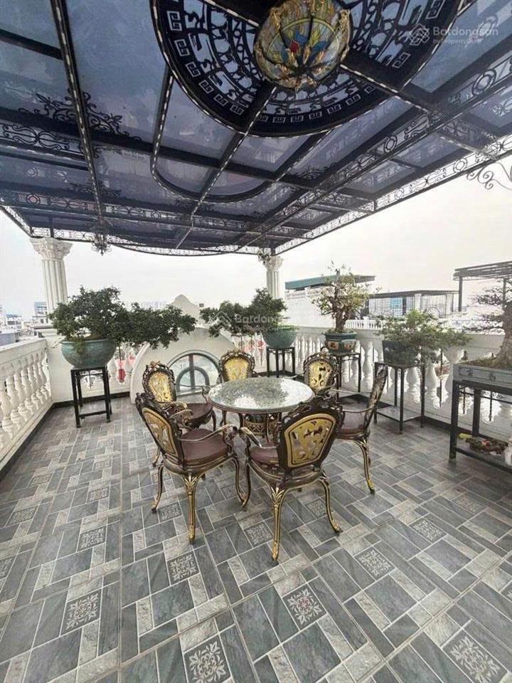 Giảm sốc 3 tỷ bán nhà phố trạm, cổ linh. dt 98m², 8 tầng, mt 5.5m, 2 thoáng, gara ô tô, thang máy