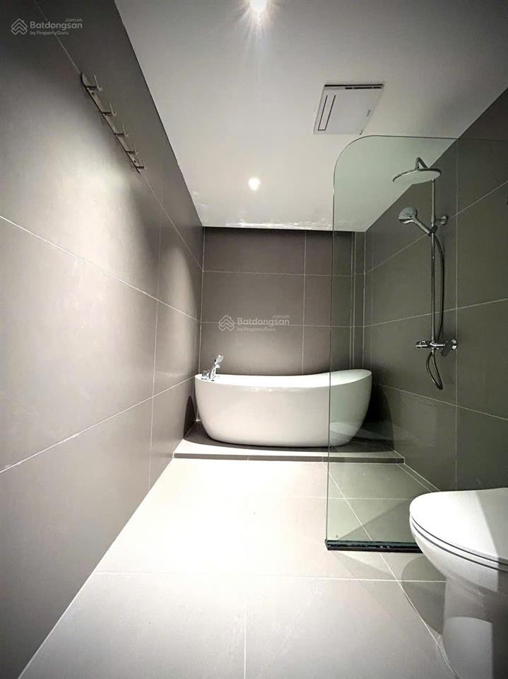 Bán nhà riêng cự khối, thạch bàn, dt 66m2, 7 tầng, gara ô tô, thang máy, kinh doanh, view hồ.