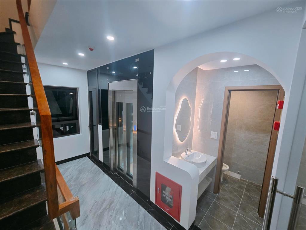 Giảm sốc 1 tỷ bán nhanh căn nhà tại khu phân lô 918 phúc đồng long biên dt 86m2, 8 tầng, mt 5m.