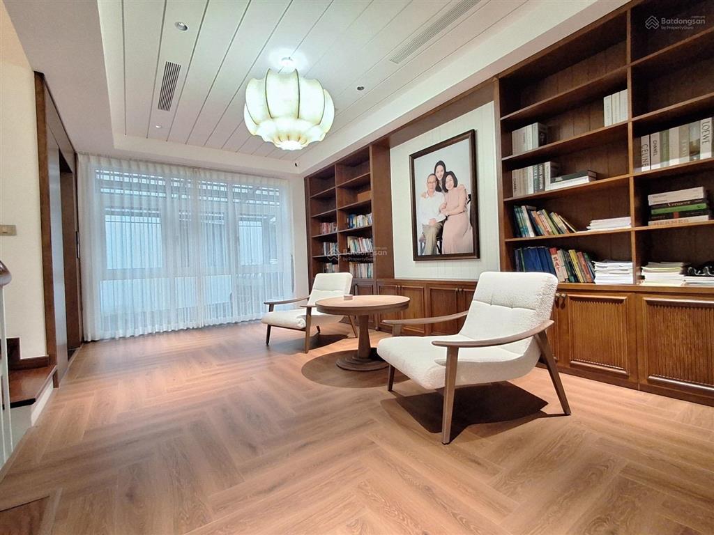 Giảm sốc 5 tỷ bán biệt thự việt hưng  long biên dt 120m2, 6 tầng, mt 6m, thang máy, kinh doanh.