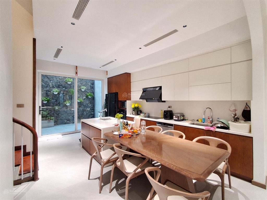 Giảm sốc 5 tỷ bán biệt thự việt hưng  long biên dt 120m2, 6 tầng, mt 6m, thang máy, kinh doanh.