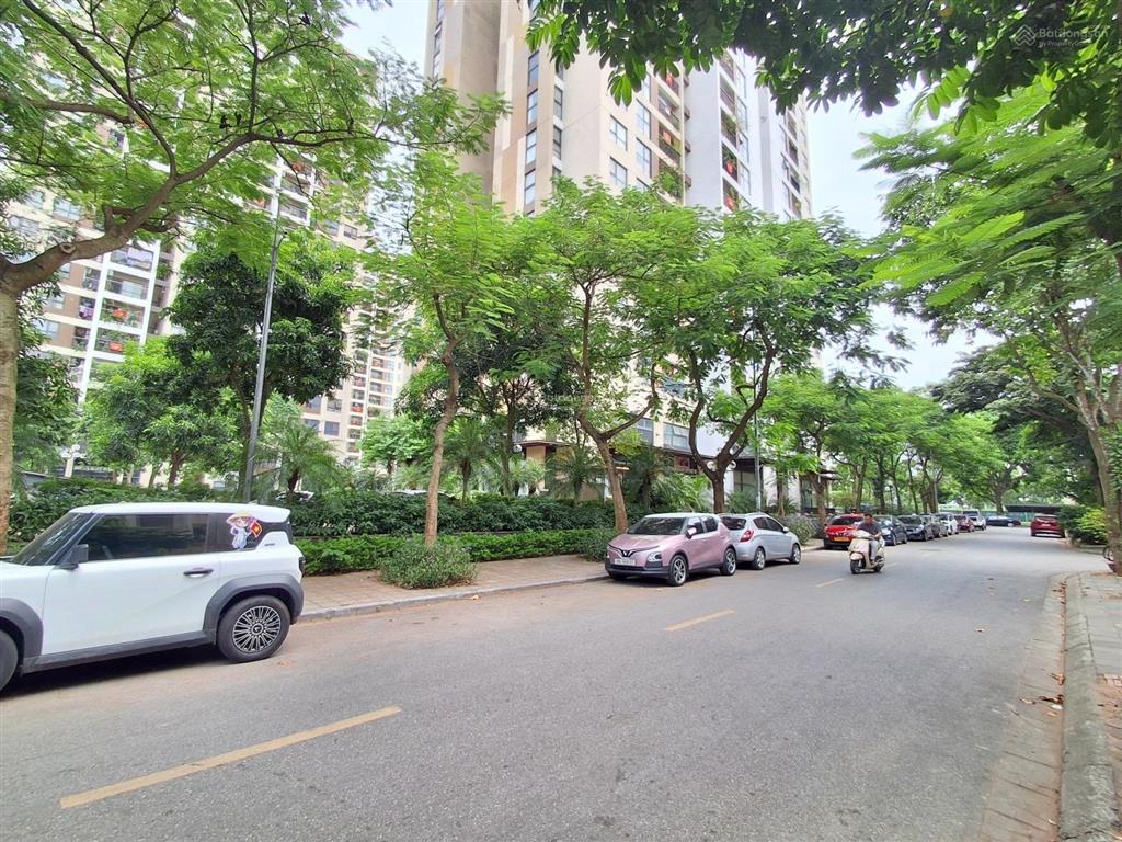 Giảm sốc 5 tỷ bán biệt thự việt hưng  long biên dt 120m2, 6 tầng, mt 6m, thang máy, kinh doanh.