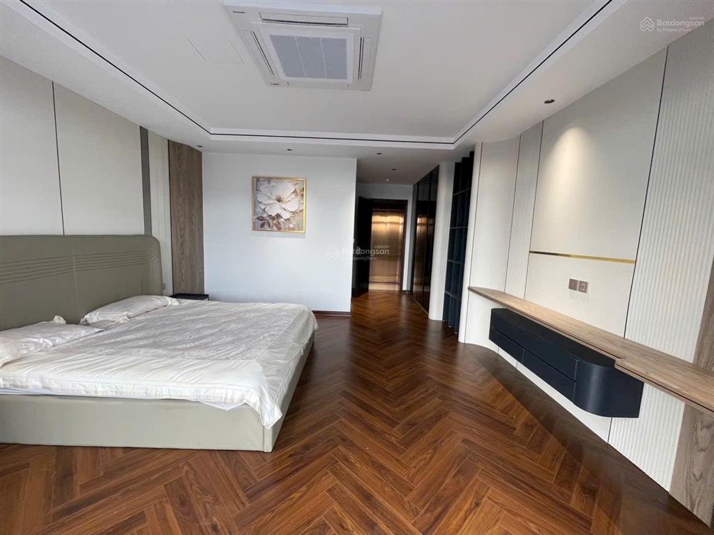 Bán nhà mới khu phân tư đình a38  cổ linh dt 60m2, 8 tầng, mặt tiền 4.1m. gara 2 ô tô, thang máy