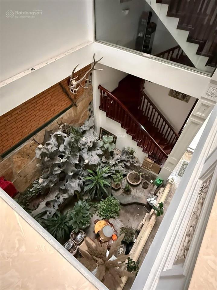 Giảm 9 tỷ bán căn nhà phố ngọc lâm, bồ đề dt 176m2, 5 tầng, vỉa hè, ô tô tránh, kinh doanh, đầu tư