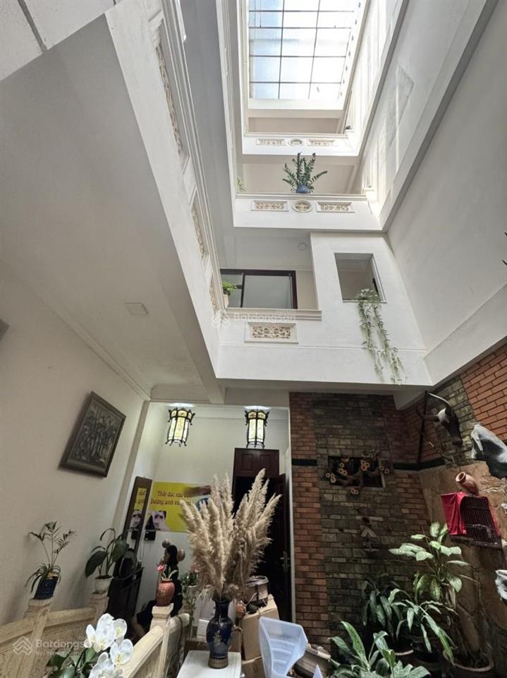 Giảm 9 tỷ bán căn nhà phố ngọc lâm, bồ đề dt 176m2, 5 tầng, vỉa hè, ô tô tránh, kinh doanh, đầu tư
