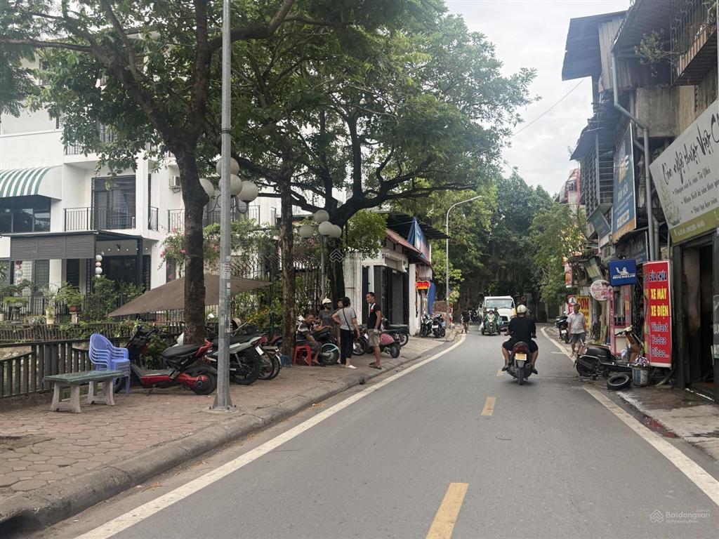 Bán nhà mặt phố bồ đề long biên dt 110m2, 7 tầng, mt 5.7m, lô góc 2 thoáng, thang máy, kinh doanh