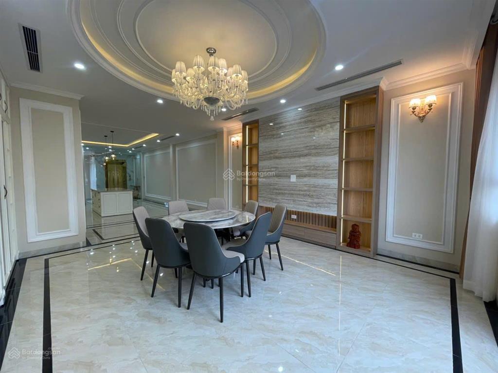 Giảm 3 tỷ bán nhà phân lô quân đội 918 phúc đồng, long biên, dt 90m2, 8 tầng, mt 5m, full nội thất