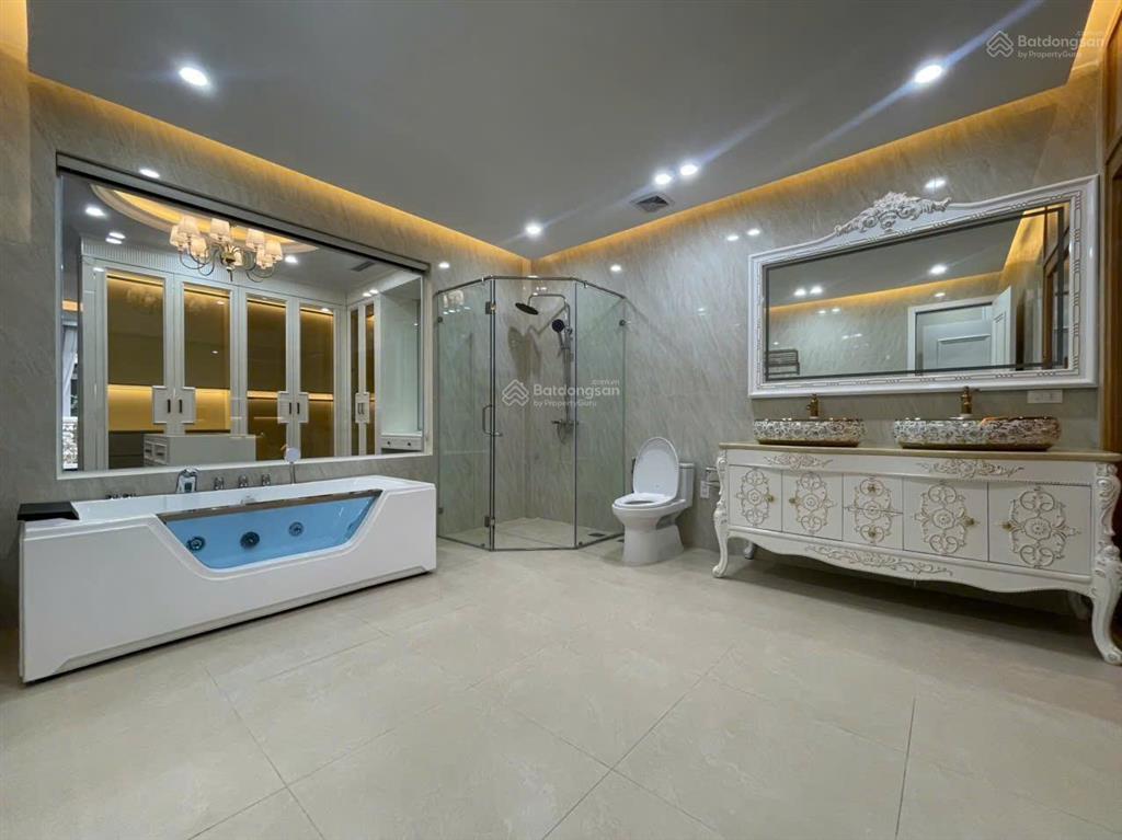 Giảm 3 tỷ bán nhà phân lô quân đội 918 phúc đồng, long biên, dt 90m2, 8 tầng, mt 5m, full nội thất