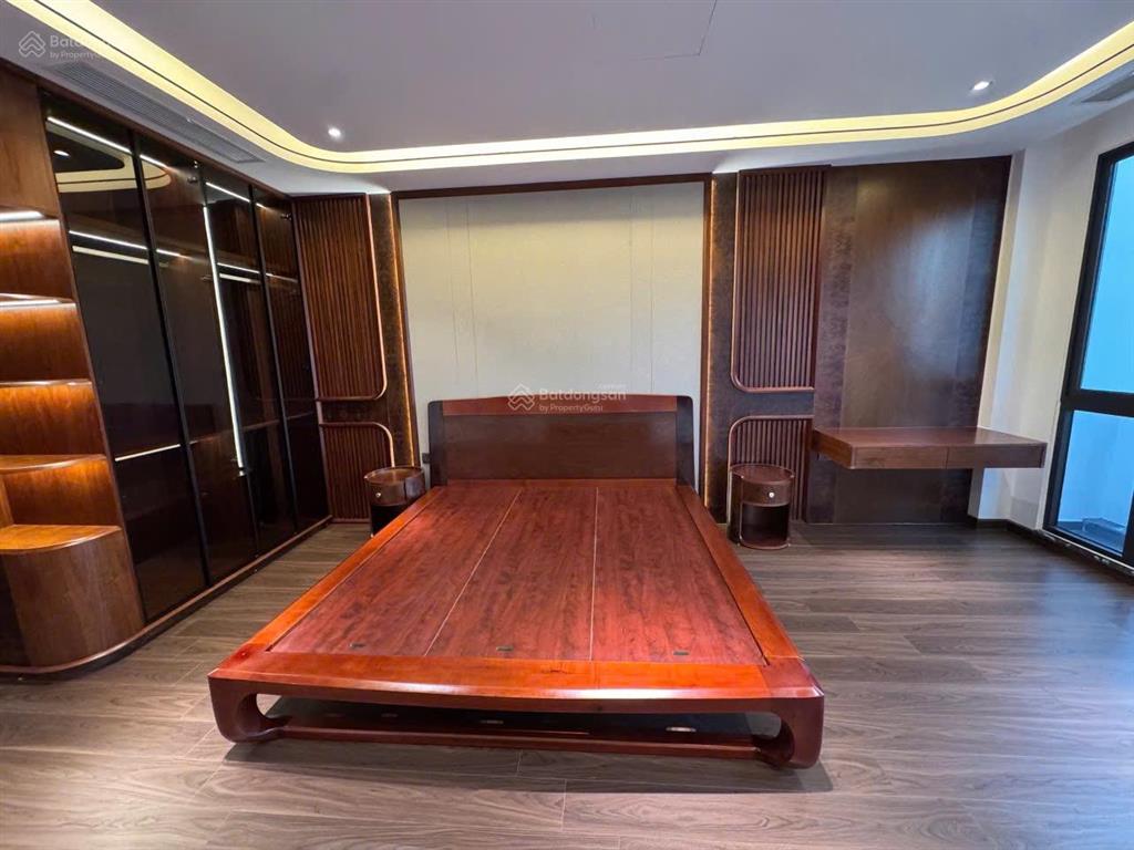 Giảm 4 tỷ bán nhà thạch bàn long biên dt 88m2, 7 tầng, mt 4.6m, kinh doanh, ô tô tránh, thang máy