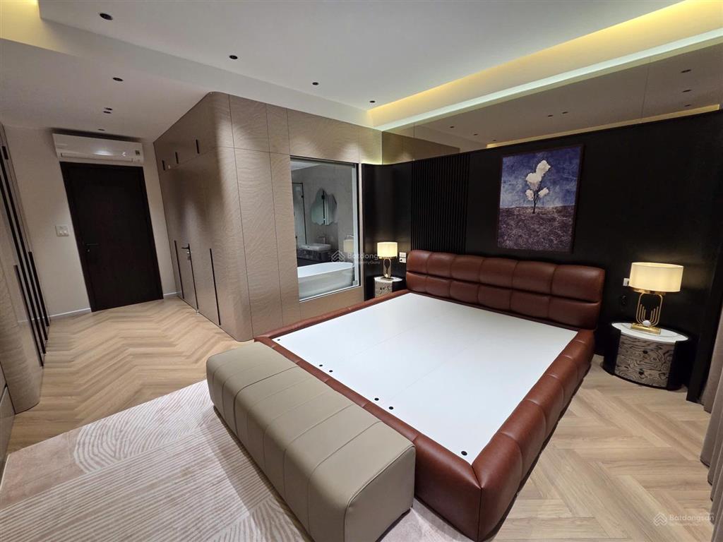 Bán nhà 7 tầng, thang máy, đầy đủ nội thất tại ngọc thụy, long biên dt 50m2, mặt tiền 5m, ô tô.