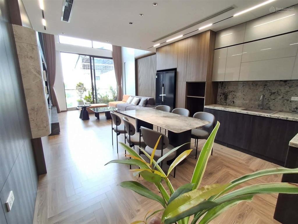 Giảm sốc 7.5 tỷ bán nhà phố nguyễn lam  long biên. dt 55m2, 7 tầng, mt 4.5m, thang máy, kinh doanh