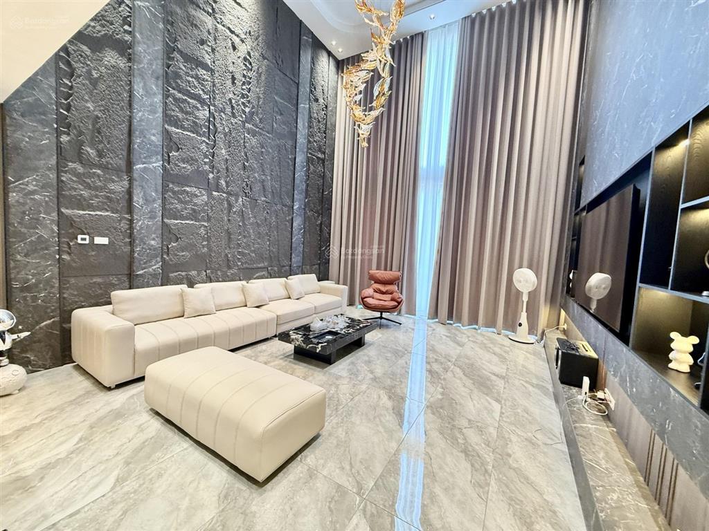 Bán nhà bồ đề, lâm du dt 83m2, mặt tiền 5.5m, nhà 8 tầng, garra 3 ô tô, thang máy, full nội thất.