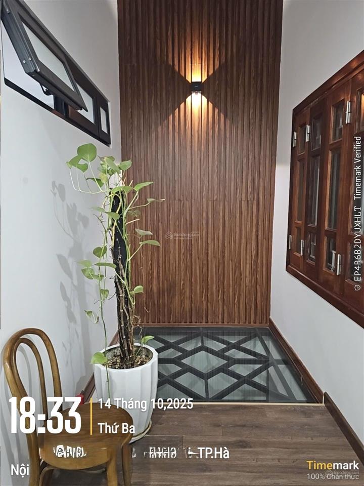 Bán nhà phố long biên, việt hưng dt 100m2, mặt tiền 5m, nhà 5 tầng, thang máy, vỉa hè kinh doanh.