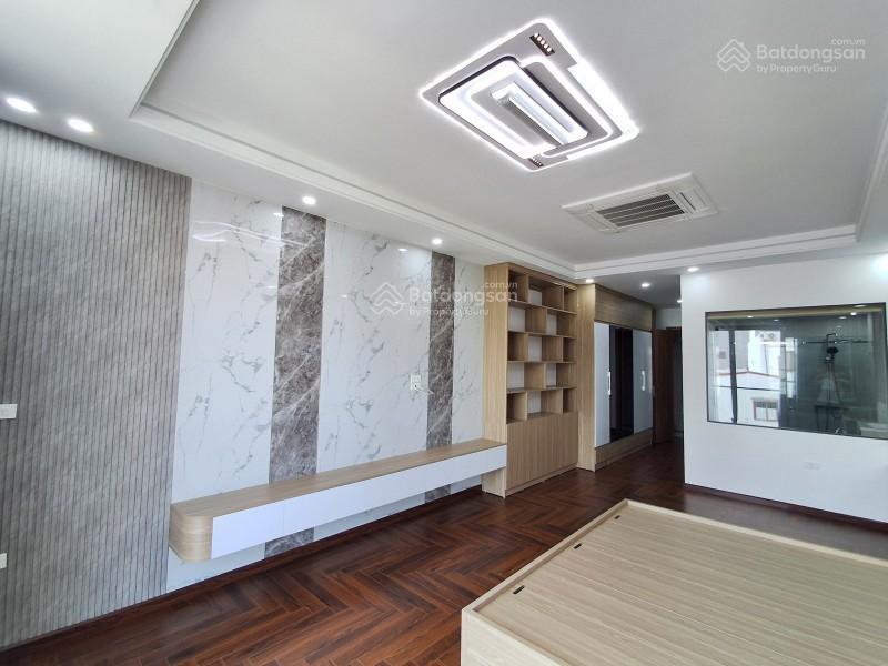Bán nhà thạch bàn, bát khối dt 60m2, 7 tầng, gara ô tô, thang máy, đầy đủ nội thất, hơn 16 tỷ.