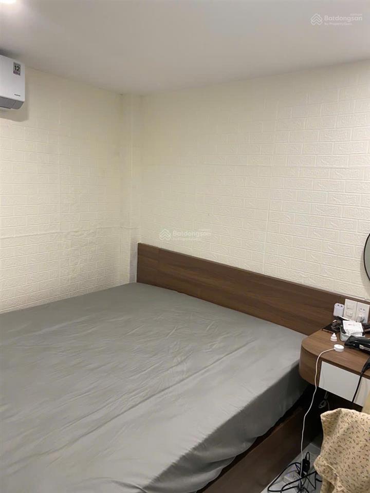 Nhà kiệt đinh thị hoà sát đường chính, dt đất 50m2