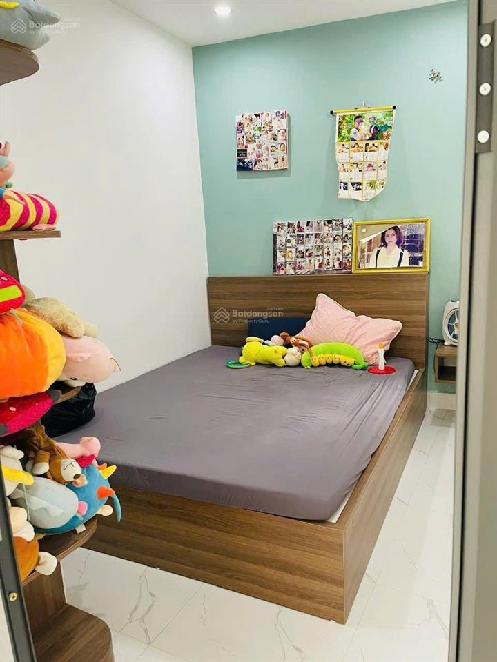 Nhà 2 tầng, sát đường chính lê duẩn. diện tích đất 50m2.