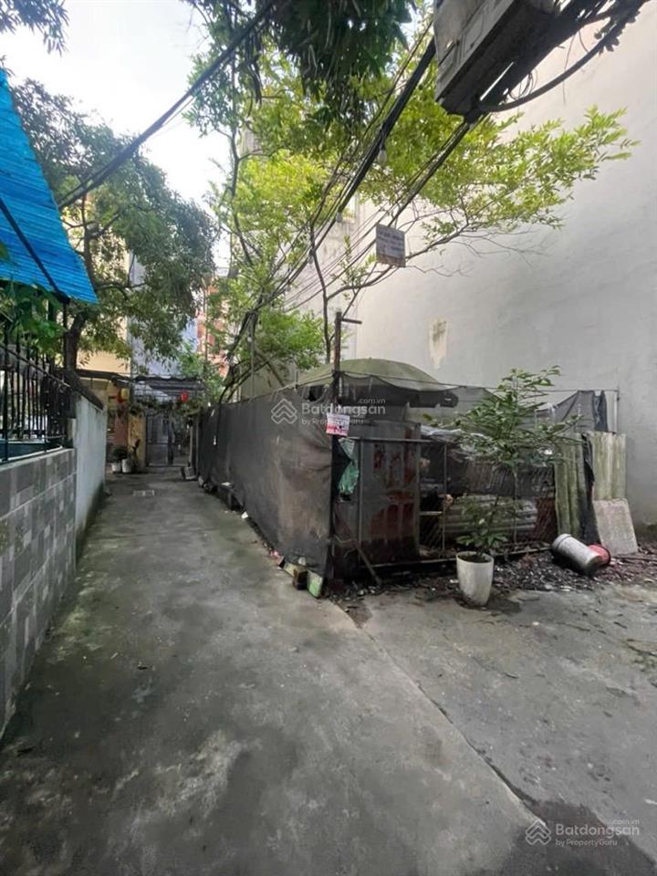 Bán đất chu huy mân, lô góc. dt 55m2, mt 4m, giá 6.88 tỷ. ngõ rộng, gần ô tô thông.