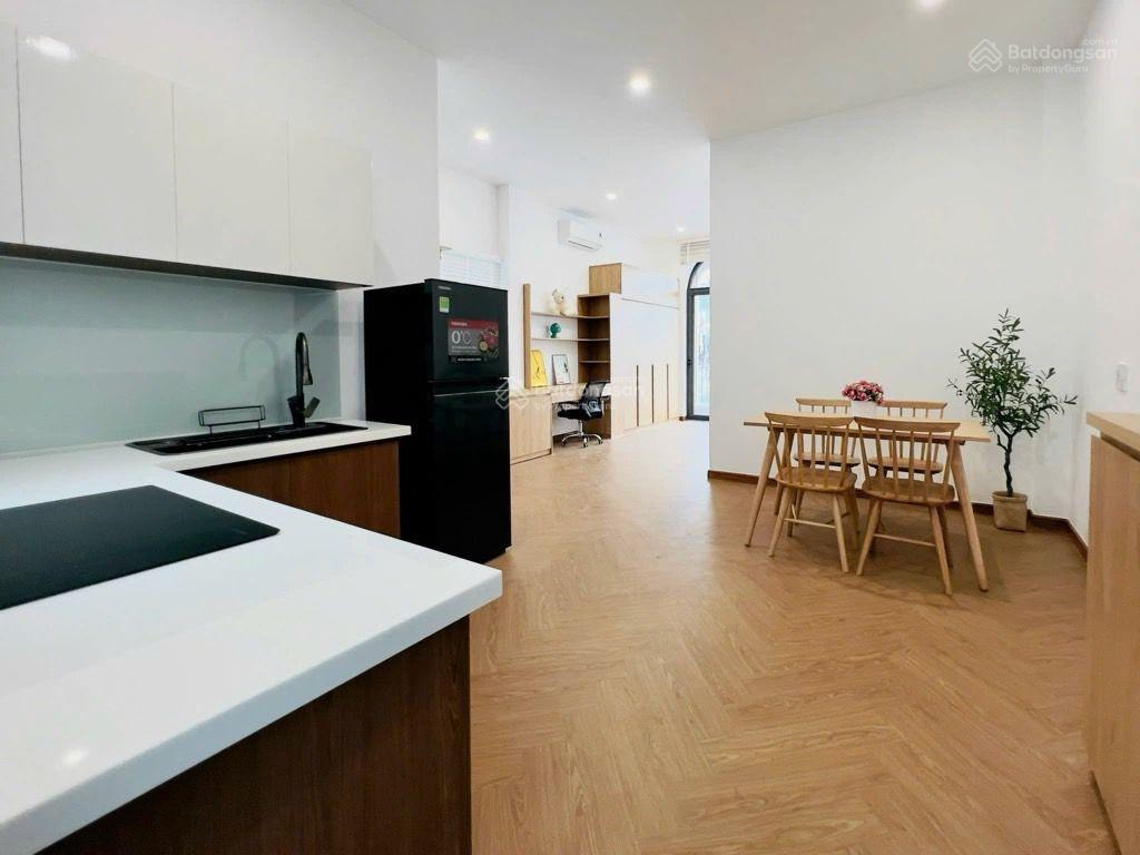 Bán chdv mới đẹp,5 tầng,đường hậu giang,gần nguyễn văn luông,q6