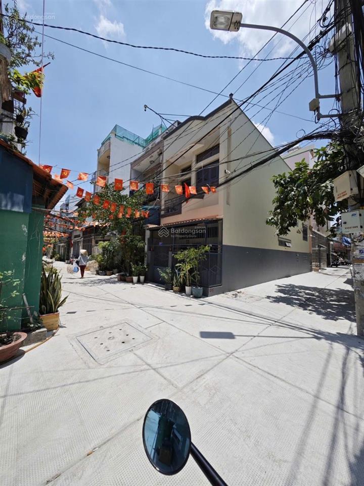 Bán nhà 3 tầng khu cư xá phú lâm d,lô góc 2 mặt tiền,kinh doanh tốt.