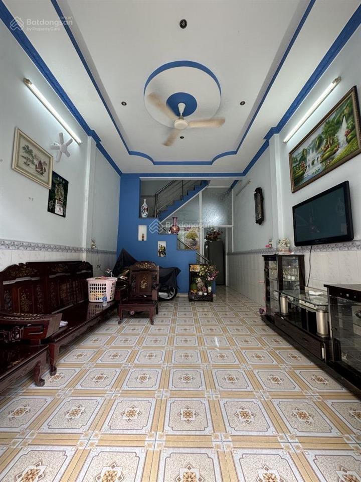 Bán nhà 3 tầng đẹp đường hậu giang,gần nguyễn văn luông q6