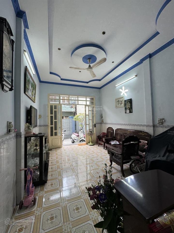 Bán nhà 3 tầng đẹp đường hậu giang,gần nguyễn văn luông q6
