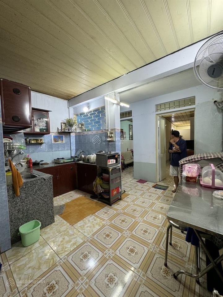 Bán nhà 3 tầng đẹp đường hậu giang,gần nguyễn văn luông q6