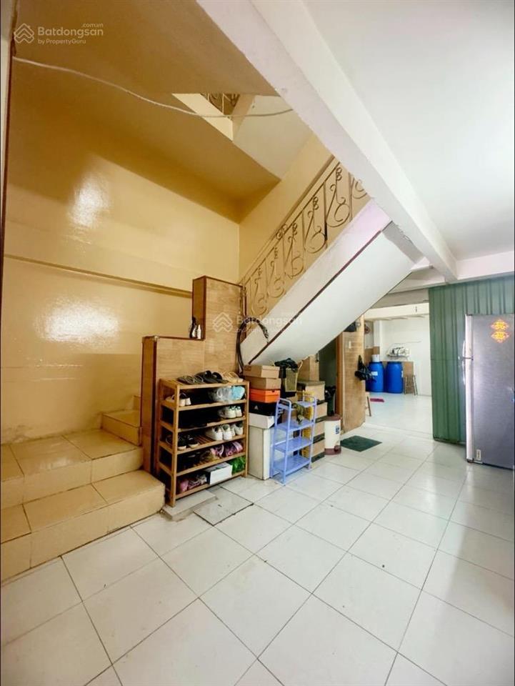 Bán nhà mặt tiền đường lò gốm,gần hậu giang,phan văn khỏe.
