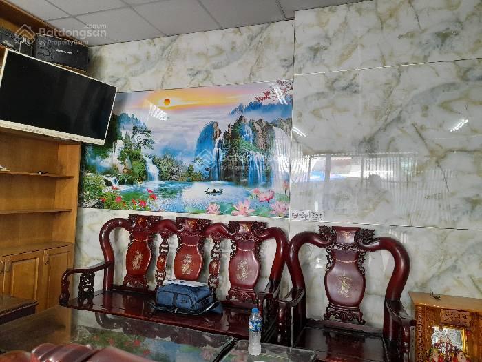 Bán nhà 2 tầng mặt tiền nguyễn phạm tuân,gần hồng bàng,minh phụng.