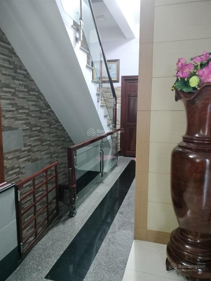 Bán nhà 4 tầng đường kinh dương vương,gần vòng xoay phú lâm,hồng bàng.