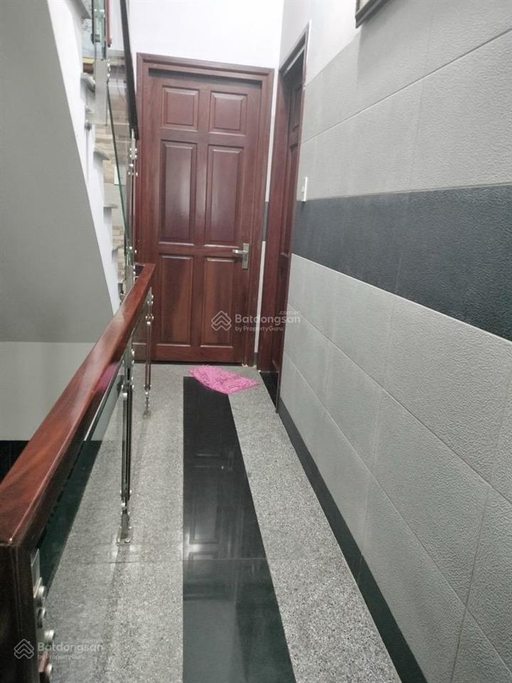 Bán nhà 4 tầng đường kinh dương vương,gần vòng xoay phú lâm,hồng bàng.