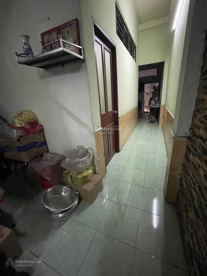 Bán nhà 4 tầng mặt tiền hương lộ 2,gần ngã tư 4 xã.