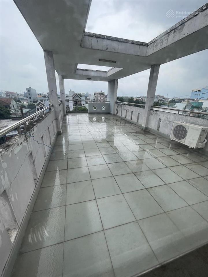 Bán nhà 4 tầng mặt tiền hương lộ 2,gần ngã tư 4 xã.