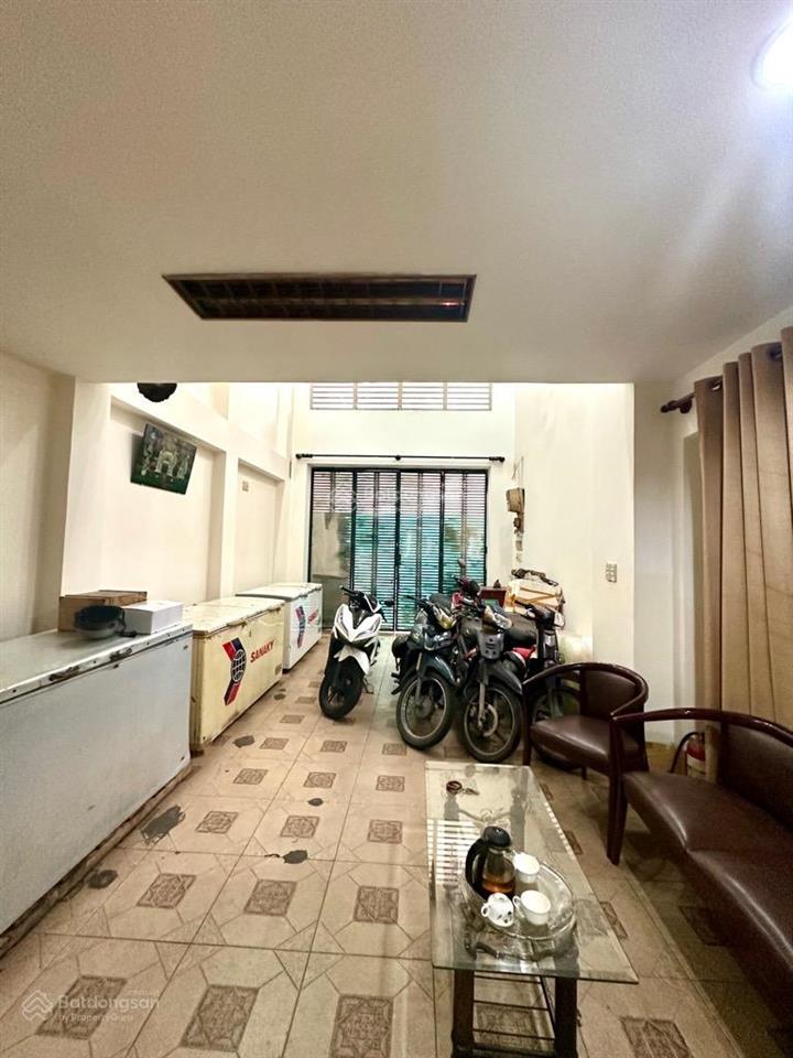 Bán nhà 6 tầng mặt tiền mai xuân thưởng,gần võ văn kiệt,phạm văn chí.