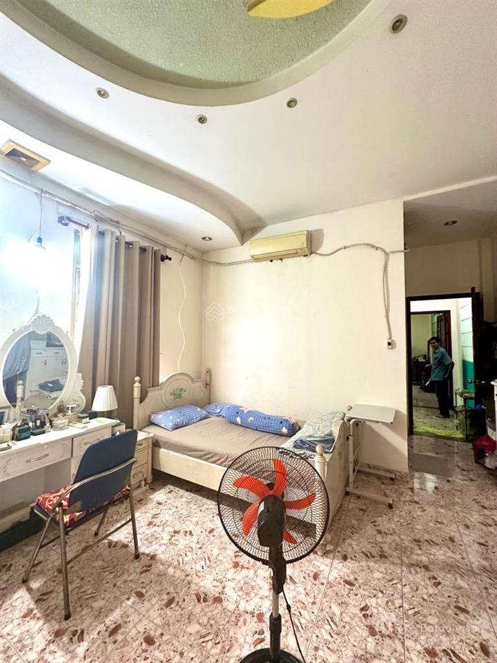 Bán nhà 6 tầng mặt tiền mai xuân thưởng,gần võ văn kiệt,phạm văn chí.