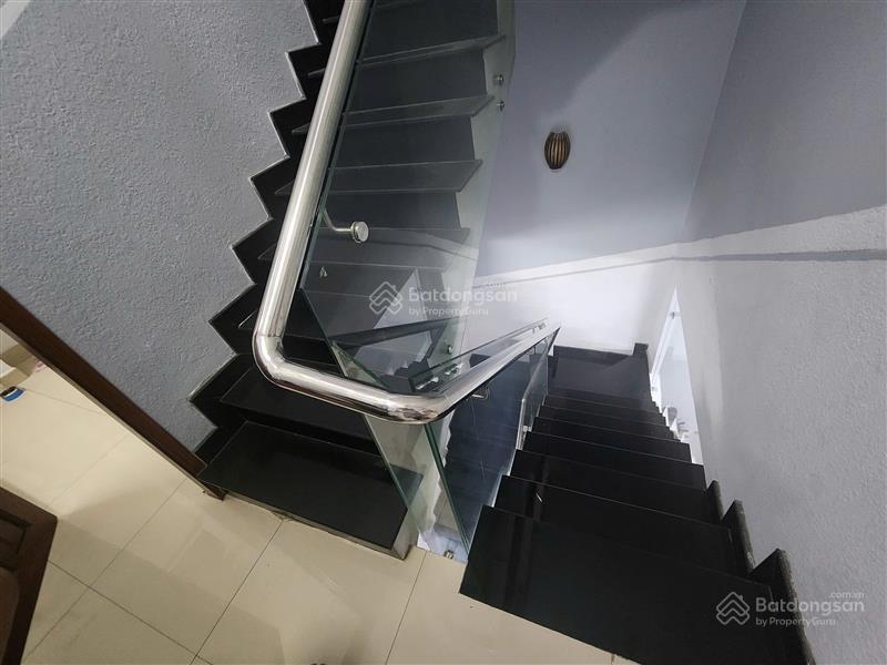 Bán nhà 3 tầng đường bà hom,chợ phú lâm