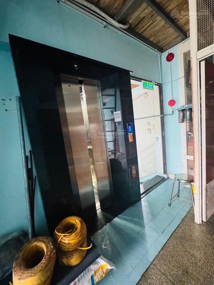 Bán nhà 4 tầng đường bình tây,gần chợ bình tây,giáp q5