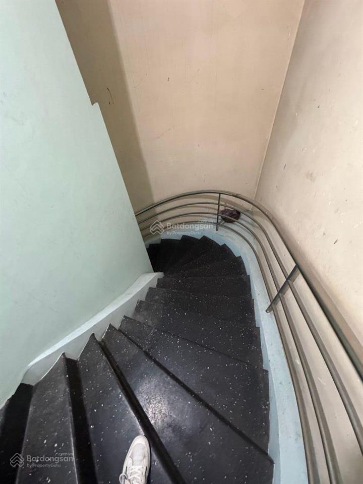 Bán nhà 4 tầng đường bình tây,gần chợ bình tây,giáp q5